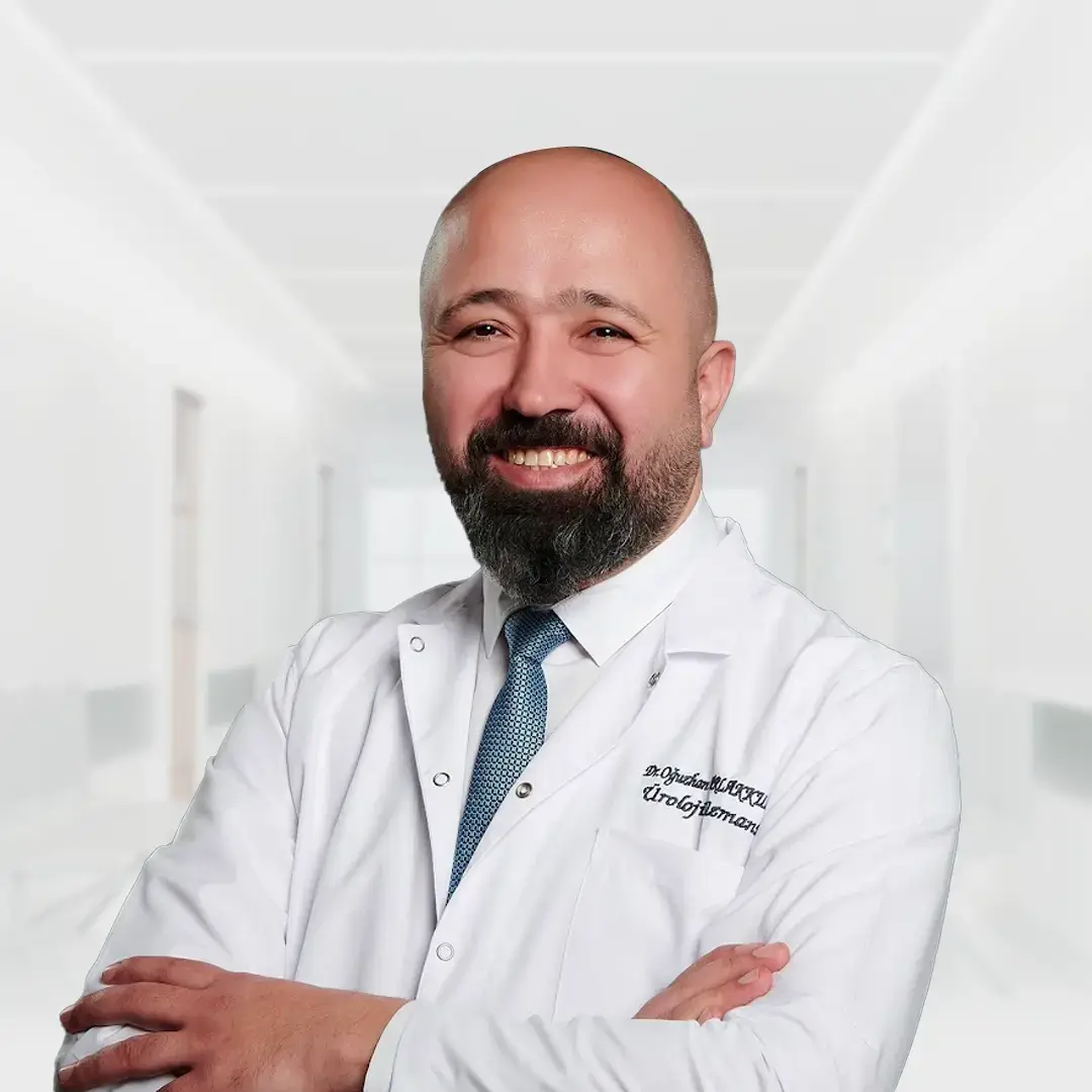 a photograph of Dr Oğuzhan Parlakkılıç